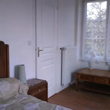 Holiday home Maison Charmante A Avec Jardin Lieusaint (Seine-et-Marne)