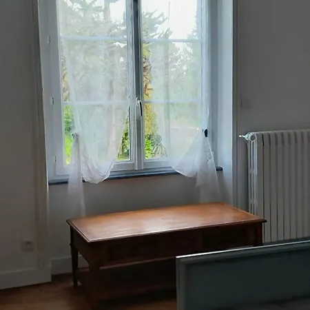 Holiday home Maison Charmante A Avec Jardin